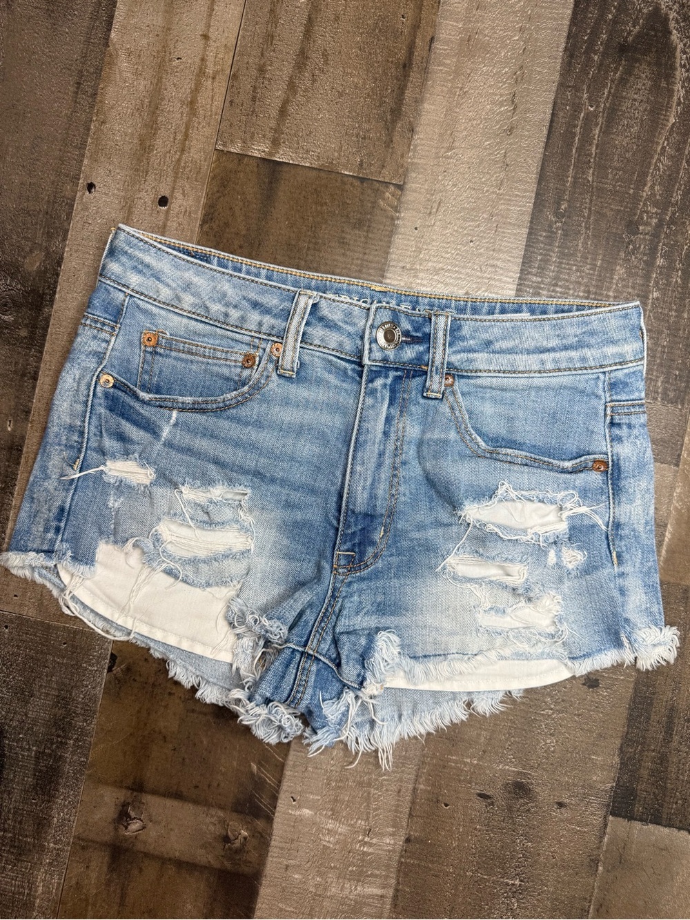 American Eagle Outfitters Hi-Rise Festival Light Wash Distressed Denim Shorts 4 - Picture 12 of 12